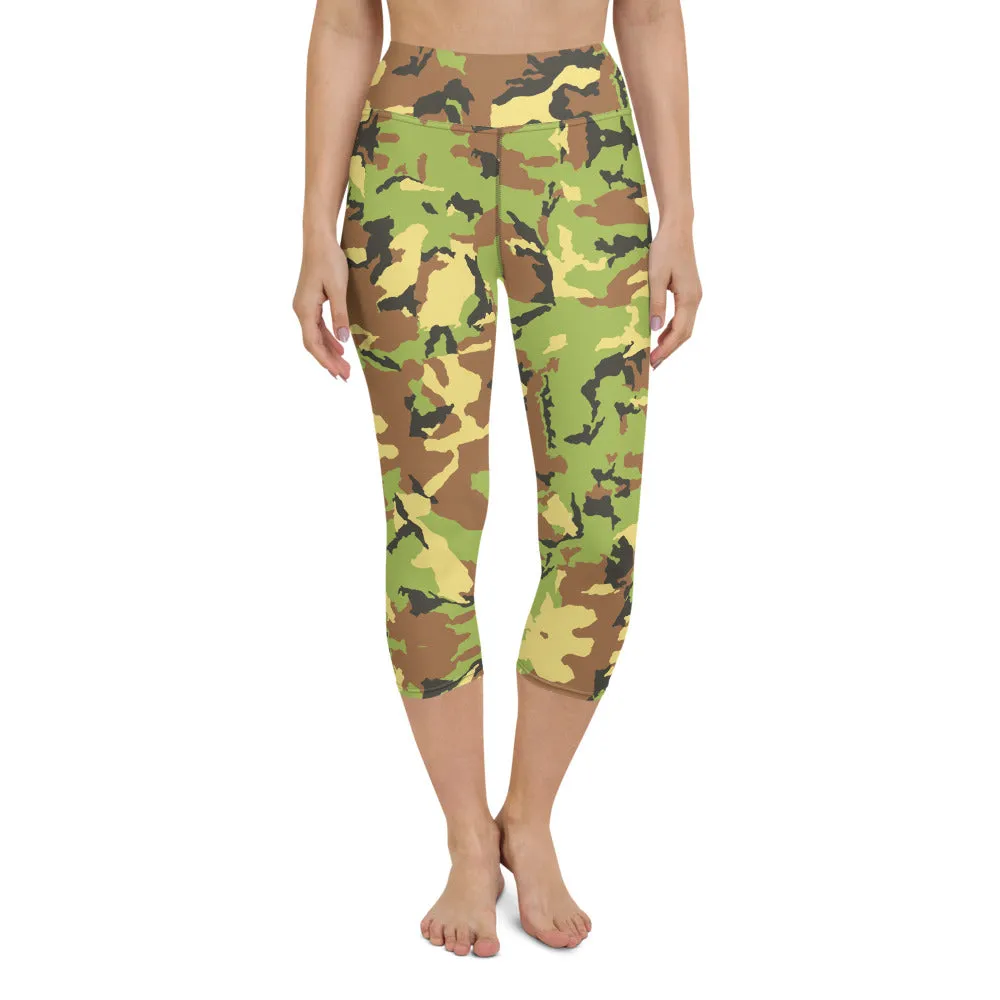 Green Camo Yoga Capri Leggings, Camouflage Military Print Capris Tights-Made in USA/EU