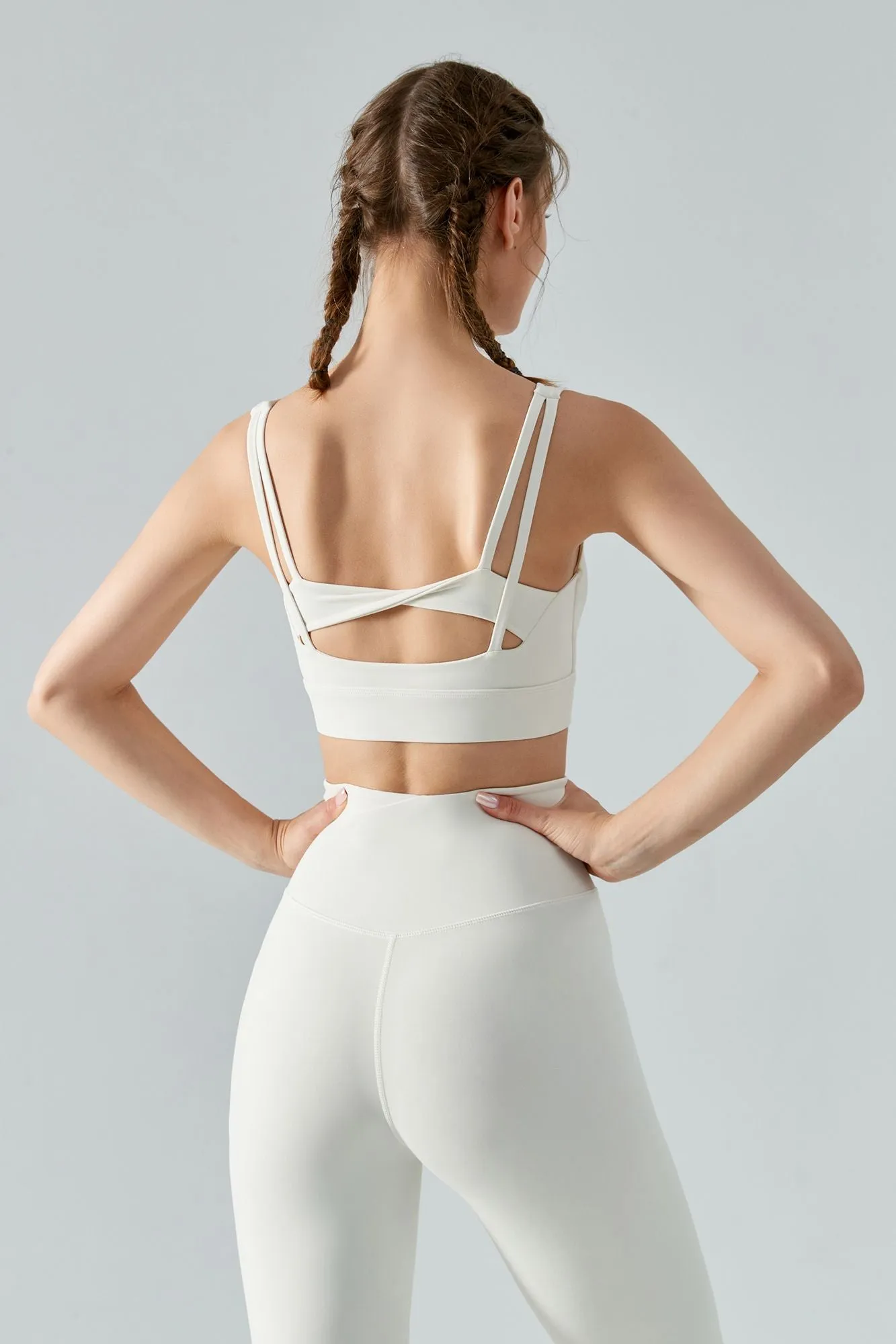 Strappy Twisted Sports Bra